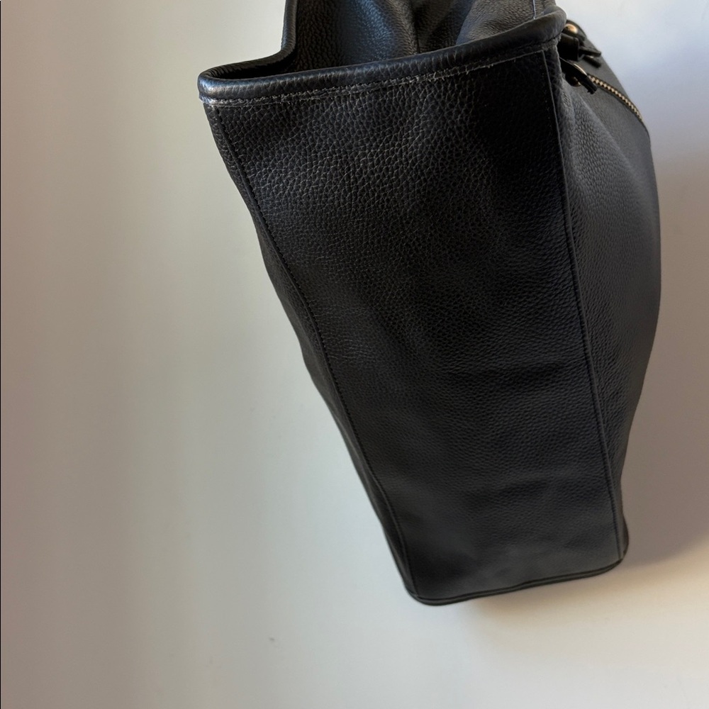Laggo Siena Tote in Black Pebbled Leather, Zip Pockets, Classic, 13.5x12.5x5" - Picture 6 of 13